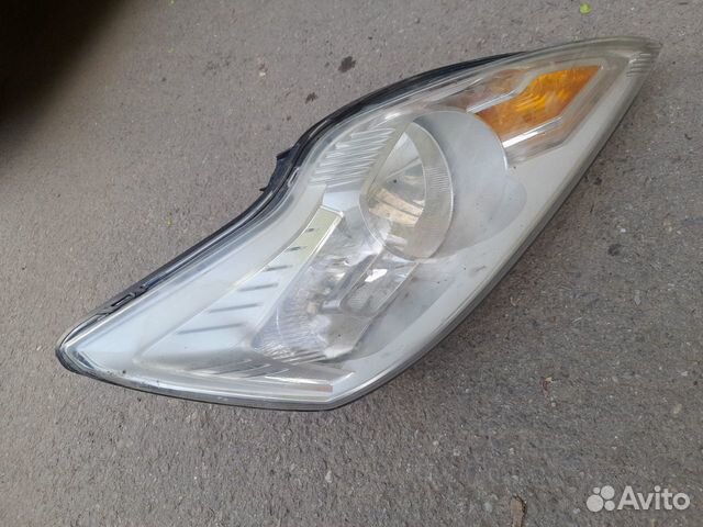 Ford Focus II рестайлинг фара правая оригинал
