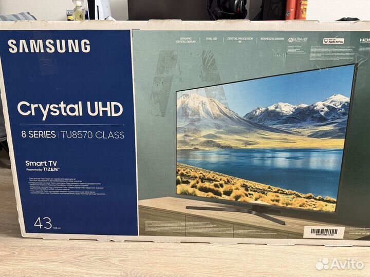 Телевизор Samsung Crystal UHD 4K TU8570