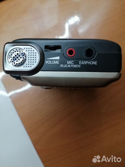 Кассетный диктофон