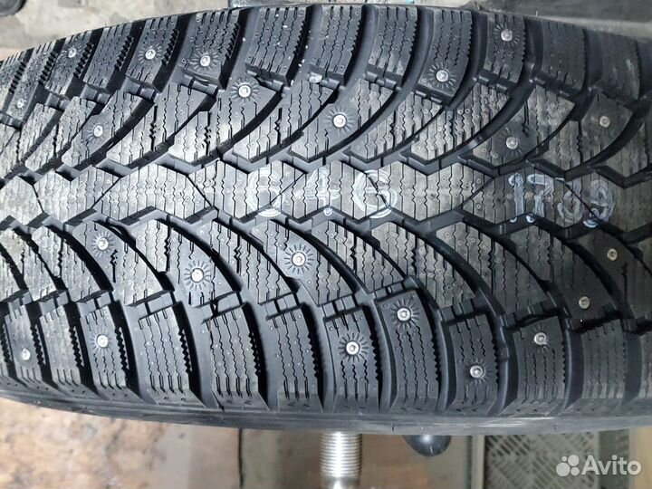 Gislaved Nord Frost 200 SUV ID 225/60 R18 204T