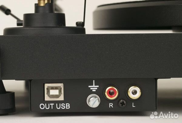Проигрыватель Pro-Ject Debut Carbon DC Phono USB