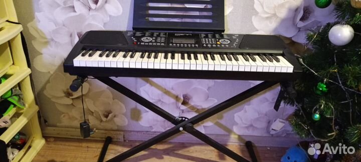 Синтезатор denn dek 610