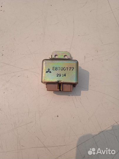 Реле топливного насоса Mitsubishi RVR Z N11W