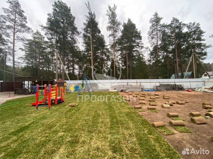 Элитный Рулонный газон с укладкой