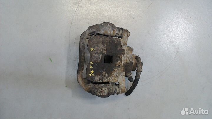 Суппорт Subaru Legacy (B12), 2000