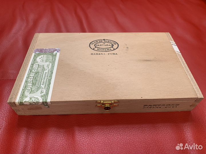 Коробки от кубинских сигар