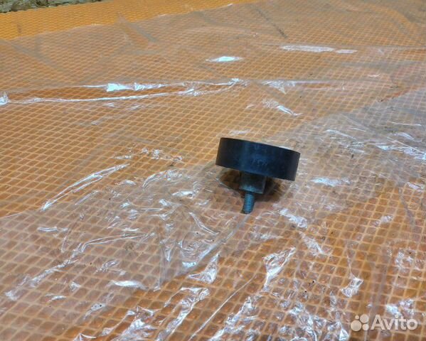 Паразитный / Ведущий ролик, зубчатый ремень Audi