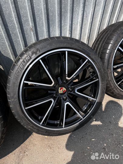 Оригинальные колеса Porsche Panamera R21