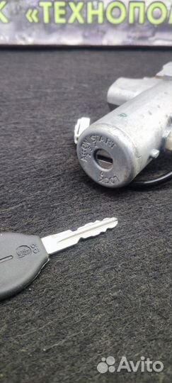 Замок зажигания Nissan Primera P11