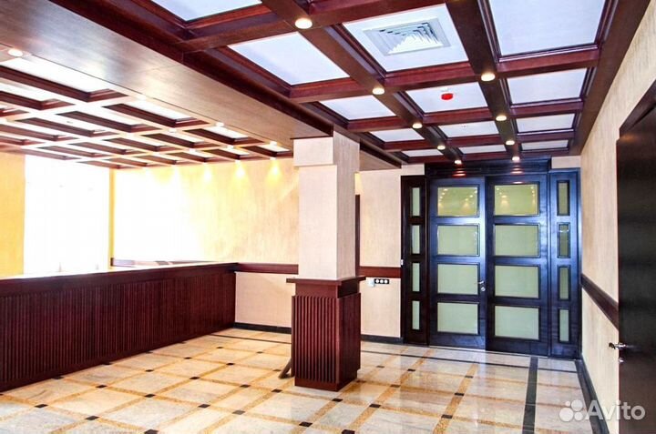 Деревянный потолок из массива дерева