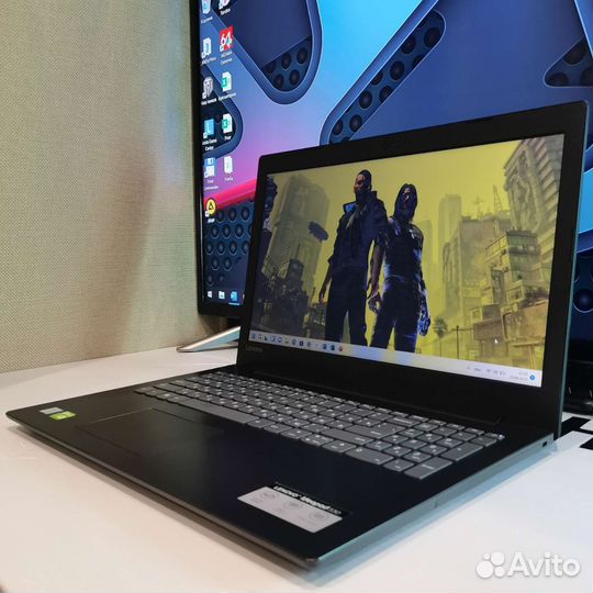 Продажа ноутбуков всвязи закрытием фирм