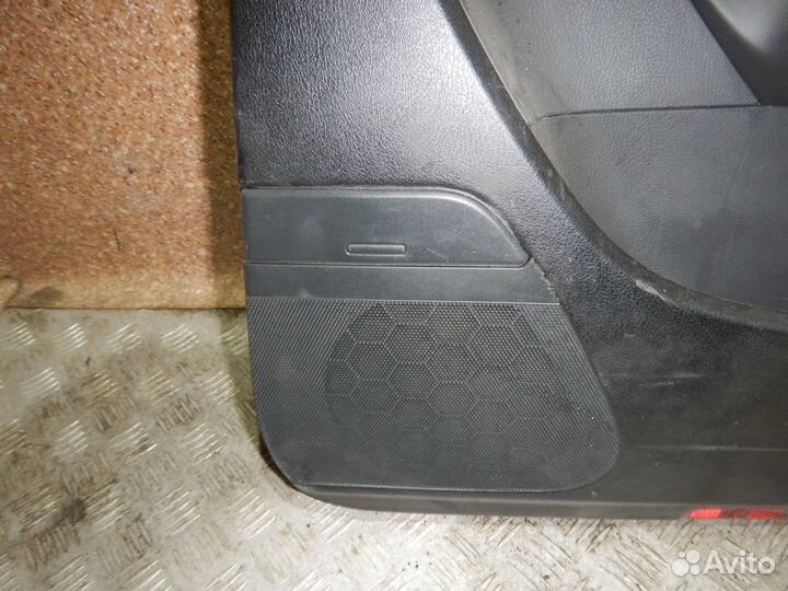 Обшивка двери задней правой, Volkswagen (Фольксваг