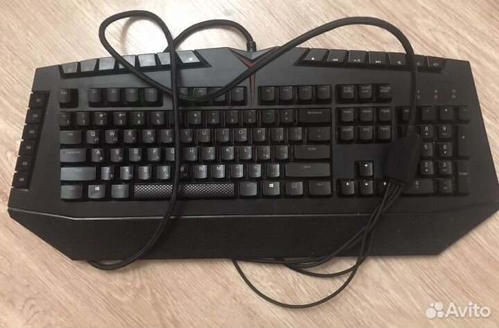 Игровая клавиатура механическая
