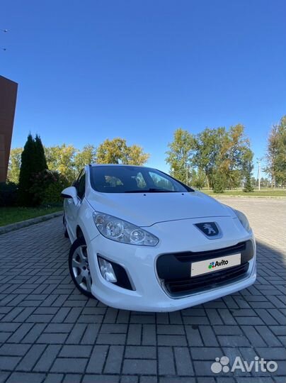 Peugeot 308, 2011