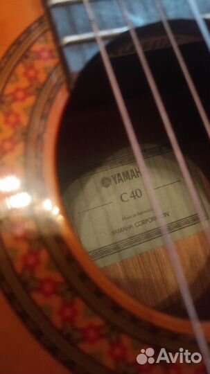 Классическая гитара yamaha c40