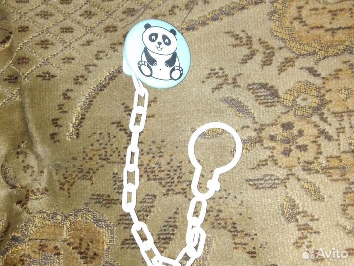 Соски пустышки и прищепка