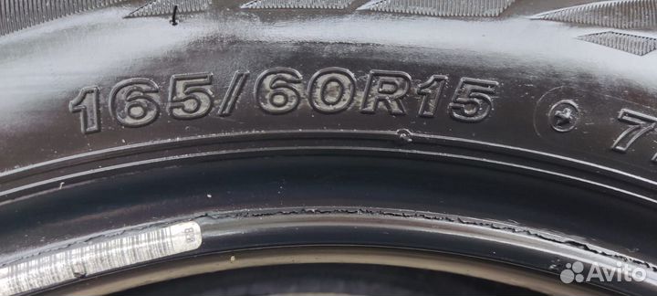 Bridgestone Blizzak VRX2 165/60 R15