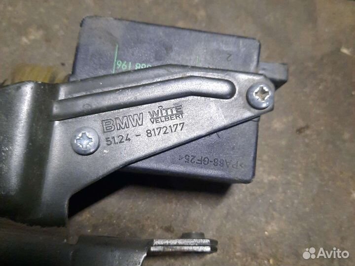 Замок багажника BMW E39