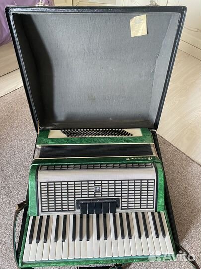 Аккордеон Восход 2