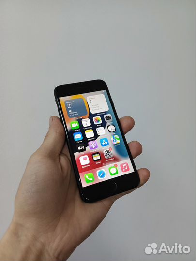 iPhone 7, 32 ГБ