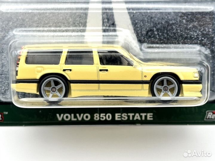 Hot Wheels Premium Volvo 850 Estate