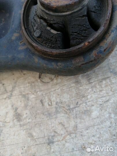 Рычаг передний левый Honda Fit GD1