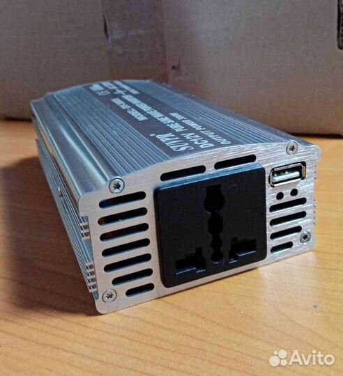 Мобильный инвертор DC 12В - AC 220В 300Вт