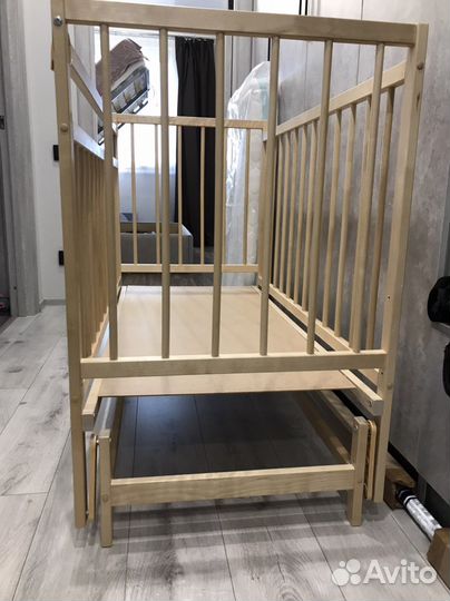 Детская кроватка