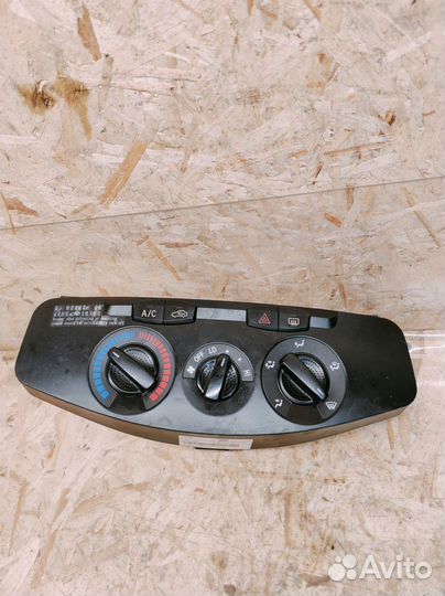 Блок управления печкой Chery Tiggo (T11)