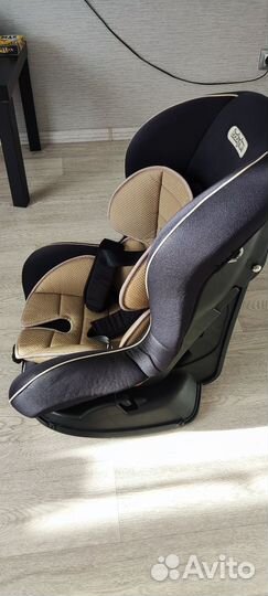 Автомобильное кресло