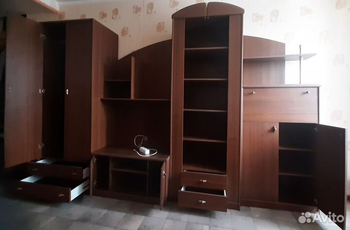 Стенка в гостиную бу