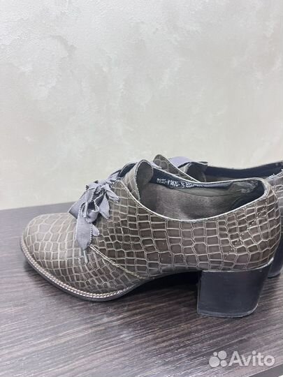Полуботинки женские