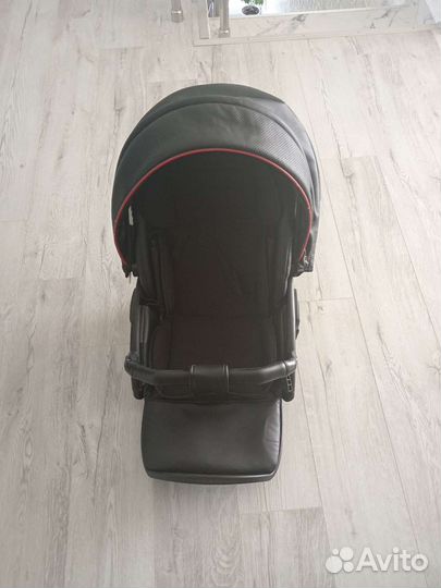 Прогулочная коляска 3 в 1 бу