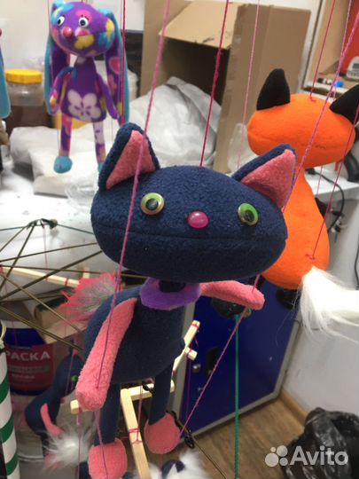 Котик марионетка