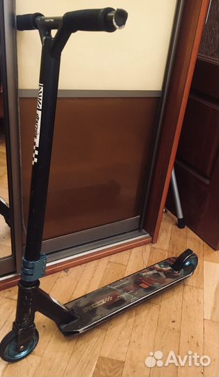 Трюковой самокат reaction stunt2 черный/синий