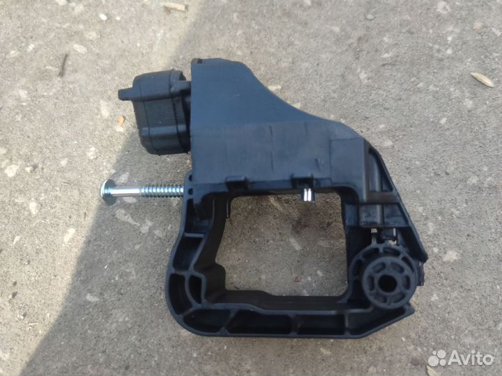 Крепление кассеты радиатора 253