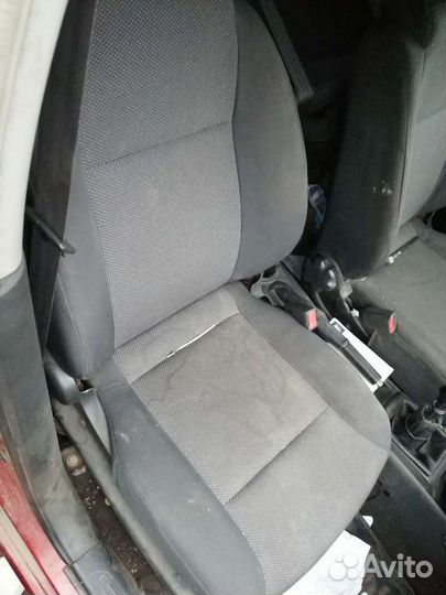 Сиденье правое на Chevrolet Aveo T 250