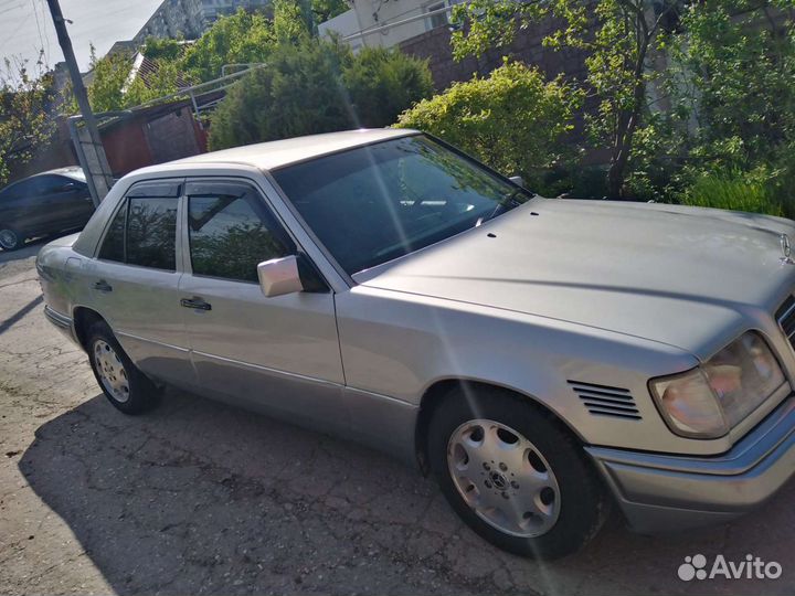 Mercedes-Benz E-класс 2.5 МТ, 1995, 240 000 км