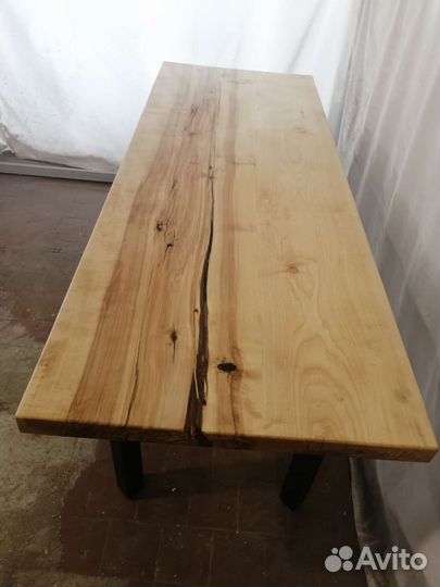 Кухонный стол