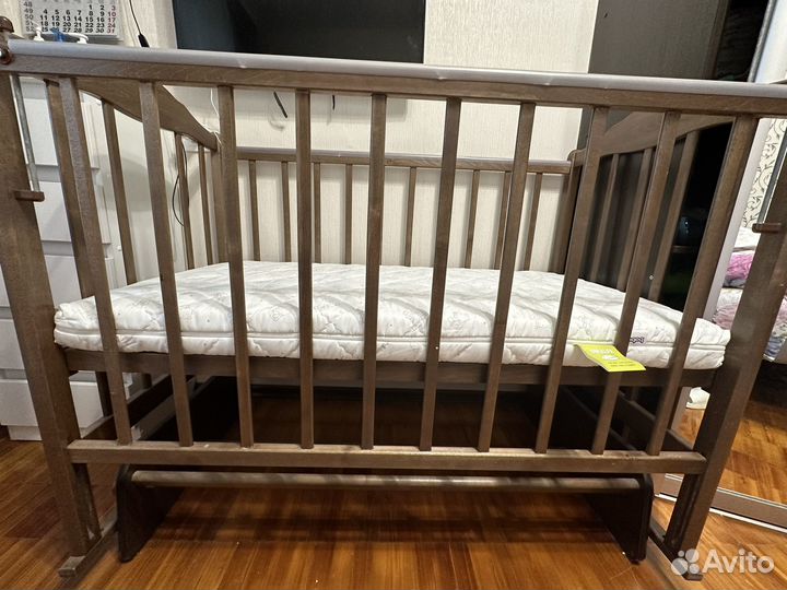 Кровать детская с матрасом