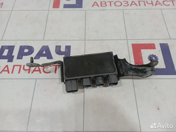 Блок электронный Toyota Land Cruiser Prado (J150) 28551-30010