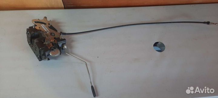 Замок двери mercedes vito 639 левый правый