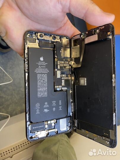 iPhone 11 Pro Max, 256 ГБ