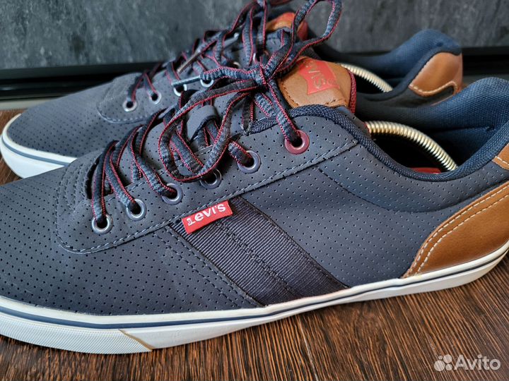 Levis (новые оригинал )