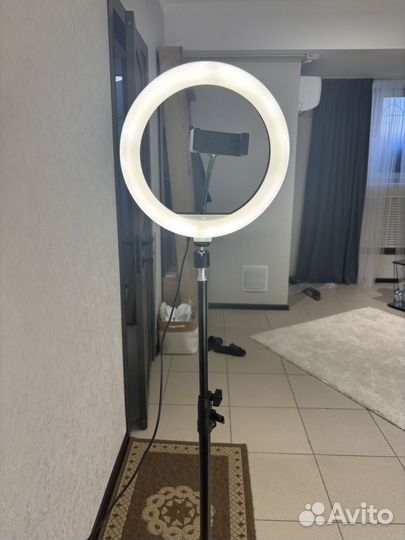 Лампа кольцевая