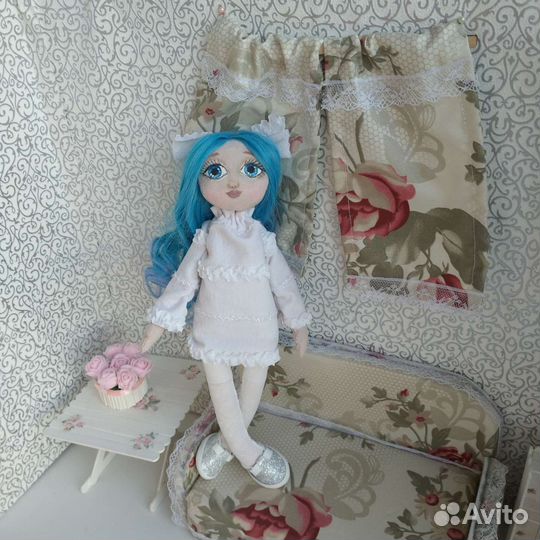 Кукла ручной работы