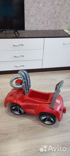 Машина каталка для детей