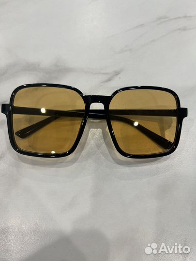Солнцезащитные очки новые