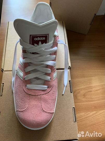 Кроссовки женские adidas замша 39 размер