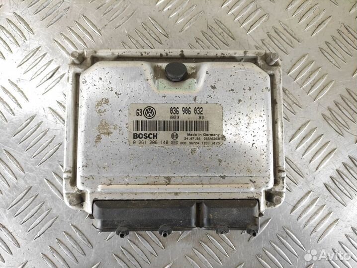 Блок управления двигателем Volkswagen Golf 3